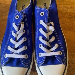 Converse Chuck Taylor All Star Ox size 8M, 10W